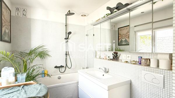 Charmante semi-bourgeoise 4 ch + jardin de ville