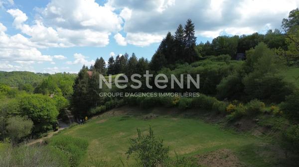 Au Rouget Pers, à vendre Terrain d'exception viabilisé avec vue sur le lac, 1 540 m². Rare à la vente !