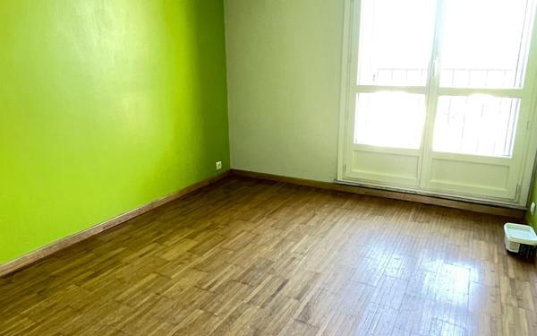 Appartement à vendre    5 pièces • 93,18 m2 Les Ulis