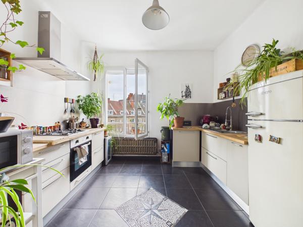 Appartement
         2 pièces
        - 68 m² Exclusivité 129 000 € *