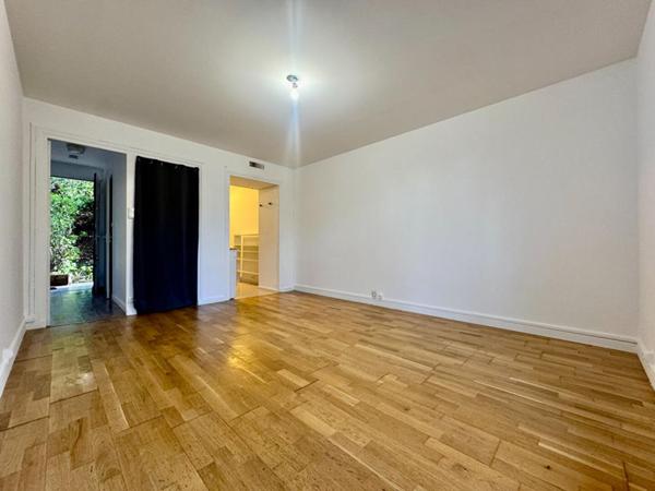 Appartement Lyon 1 pièce 26m2 en rez-de-jardin