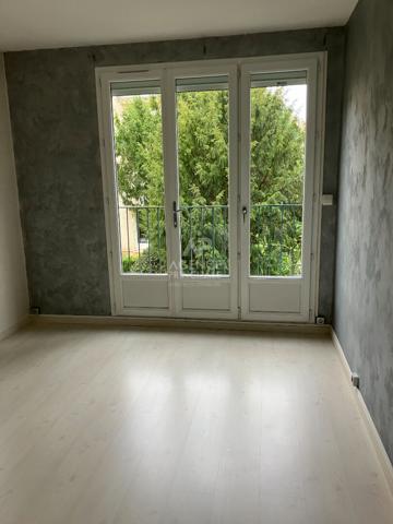 Appartement Maisons Laffitte 2 pièce(s) - Parc 250 000 € **  - Référence  4575