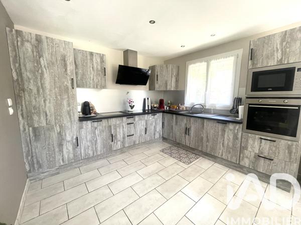 Maison à vendre 6 pièces 177,52 m² Cuxac-d'Aude