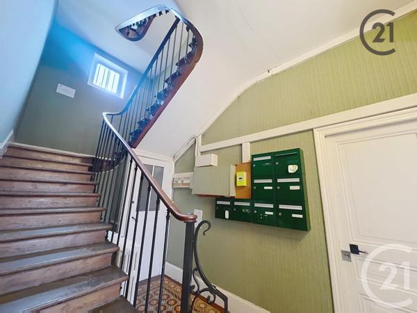 Immeuble à vendre  369 m2 AUXERRE - 89