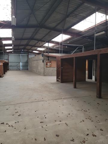 Entrepôt / local activité 800m² MAYENNE 53100