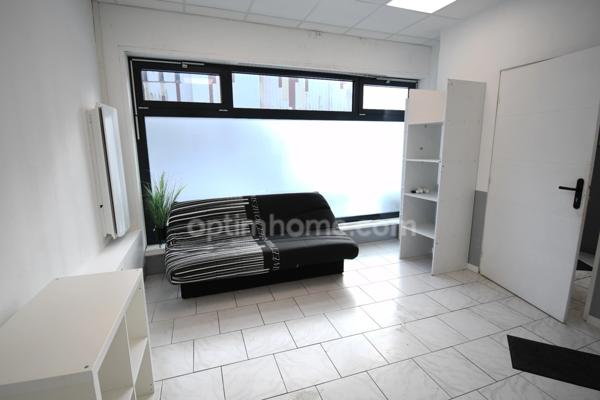 Local professionnel loué – 55,67 m² – Rentabilité immédiate – Proche Luxembourg