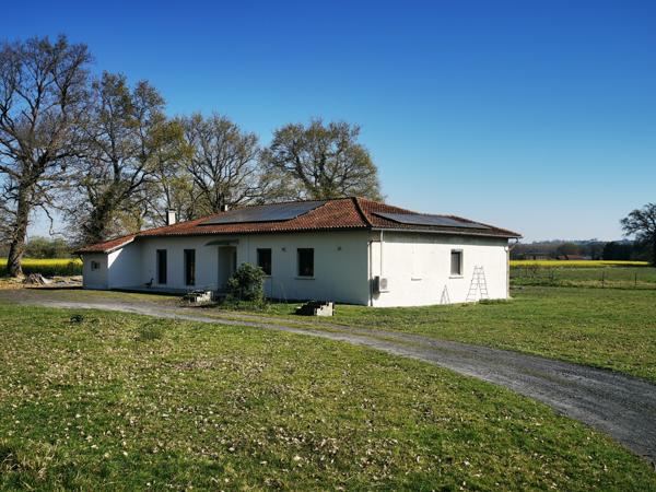 Maison traditionnelle de plain-pied 169 m² avec DPE A/A