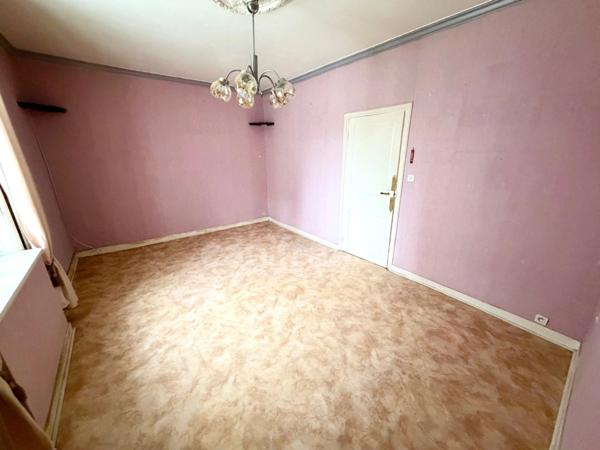 IMMEUBLE - Deux T2 de 42m2 à vendre 5 pièces CARHAIX PLOUGUER (29)