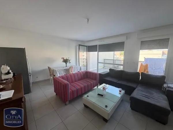Appartement à louer 4 pièces 90.87m² Ferney-Voltaire (01210)