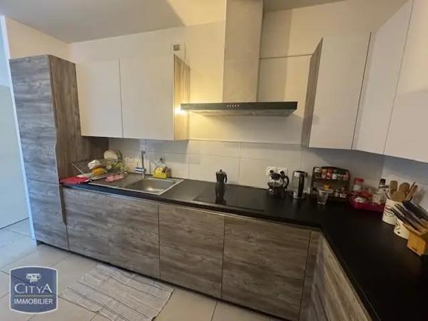 Appartement à louer 4 pièces 90.87m² Ferney-Voltaire (01210)