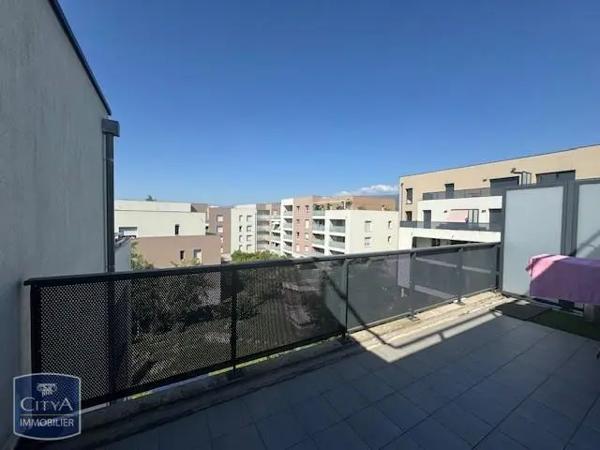Appartement à louer 4 pièces 90.87m² Ferney-Voltaire (01210)