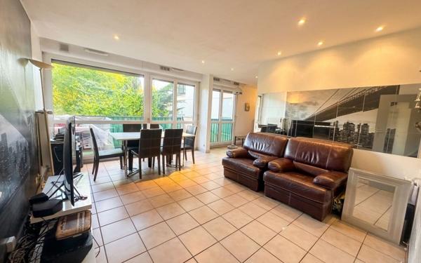 Appartement à vendre    4 pièces • 74,53 m2 Ris-Orangis