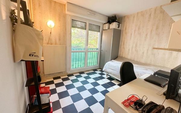 Appartement à vendre    4 pièces • 74,53 m2 Ris-Orangis