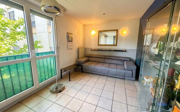 Appartement à vendre    4 pièces • 74,53 m2 Ris-Orangis
