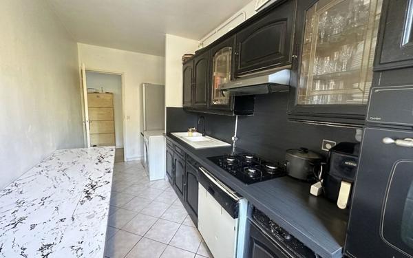 Appartement à vendre    4 pièces • 74,53 m2 Ris-Orangis