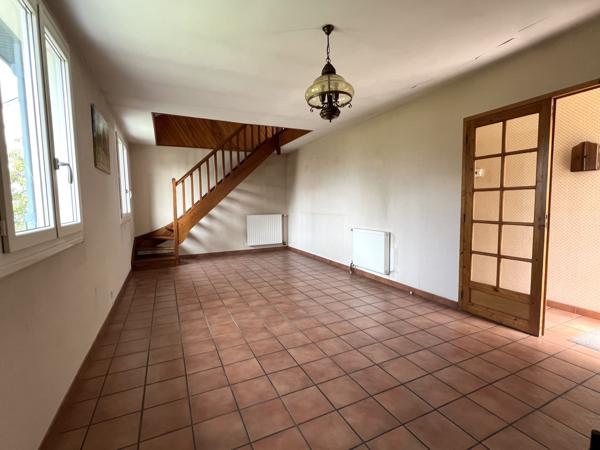 Druye (37190) Maison d'habitation avec jardin