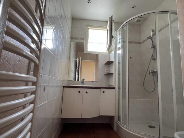 Druye (37190) Maison d'habitation avec jardin