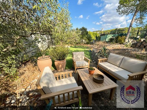 En Exclusivité chez ERA immobilier maison et studio avec jardin et parking