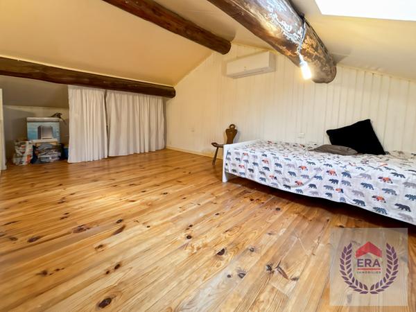 En Exclusivité chez ERA immobilier maison et studio avec jardin et parking