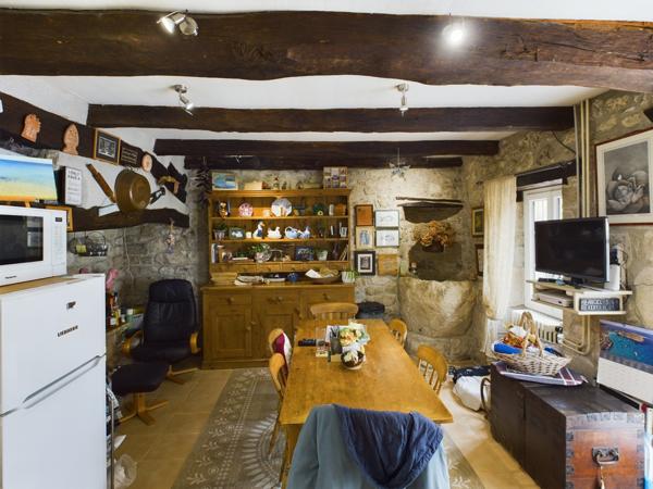 Belvèze (82150) TARN ET GARONNE Maison en pierre avec 3 chambres, maison d'amis, piscine et 8686m2 de terrain