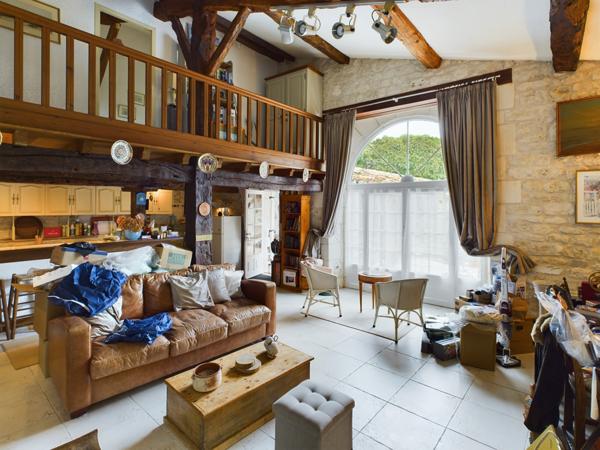 Belvèze (82150) TARN ET GARONNE Maison en pierre avec 3 chambres, maison d'amis, piscine et 8686m2 de terrain