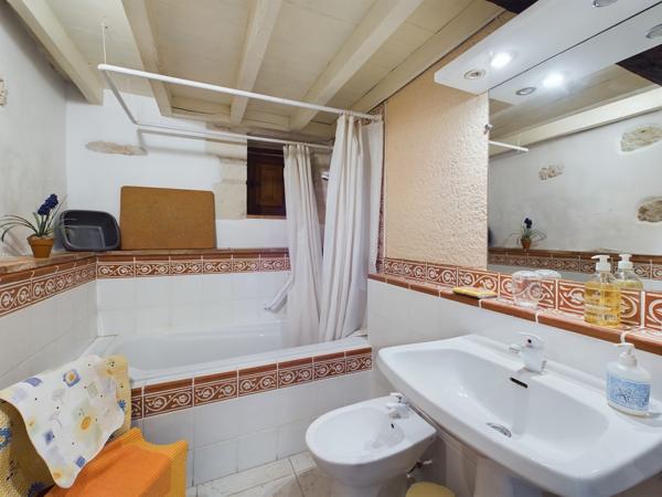 Belvèze (82150) TARN ET GARONNE Maison en pierre avec 3 chambres, maison d'amis, piscine et 8686m2 de terrain