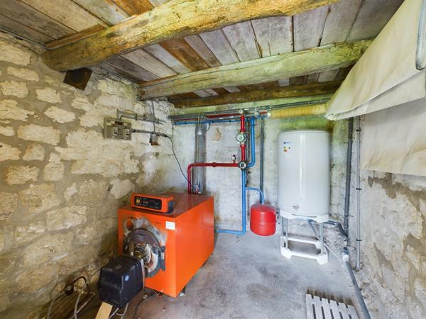 Belvèze (82150) TARN ET GARONNE Maison en pierre avec 3 chambres, maison d'amis, piscine et 8686m2 de terrain