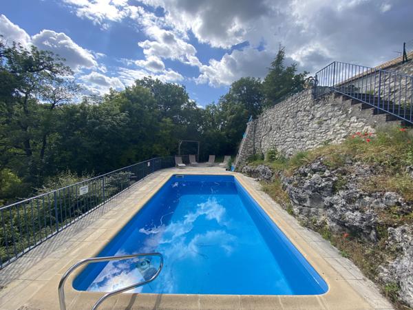 Belvèze (82150) TARN ET GARONNE Maison en pierre avec 3 chambres, maison d'amis, piscine et 8686m2 de terrain