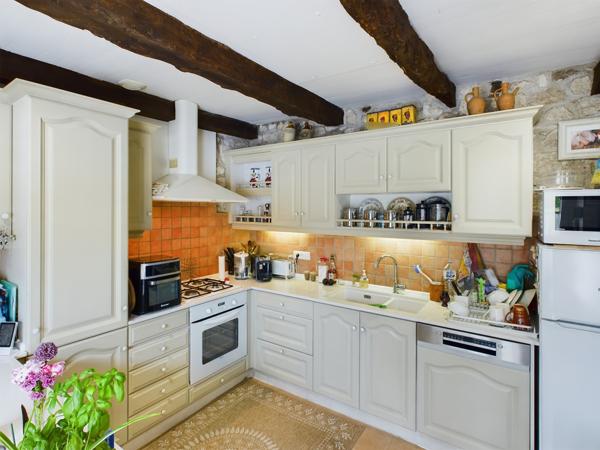 Belvèze (82150) TARN ET GARONNE Maison en pierre avec 3 chambres, maison d'amis, piscine et 8686m2 de terrain