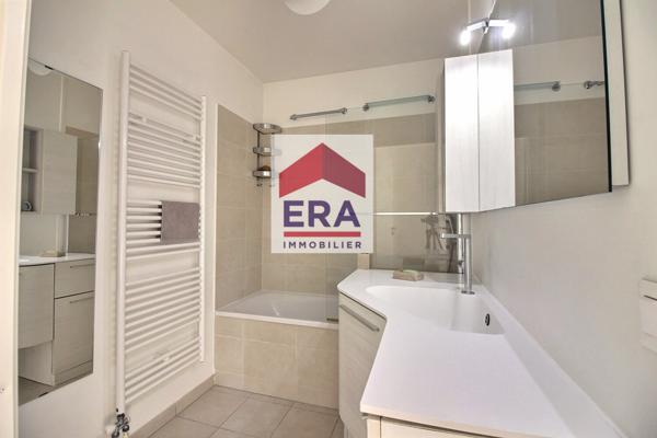 3 pièces 67 m² Balcon 19 m² vue Seine ? Résidence récente avec parking