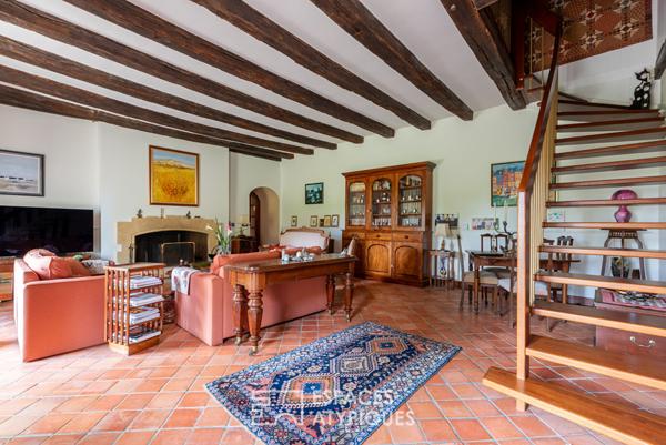 Maison-ancien corps de ferme et ses dépendances