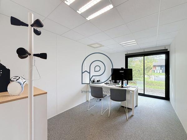 Villeneuve-d'Ascq – Haute Borne | Bureaux loués 236 m² + 10 parkings | Investissement 8,1 % brut