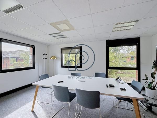 Villeneuve-d'Ascq – Haute Borne | Bureaux loués 236 m² + 10 parkings | Investissement 8,1 % brut