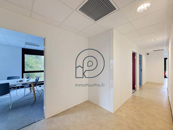 Villeneuve-d'Ascq – Haute Borne | Bureaux loués 236 m² + 10 parkings | Investissement 8,1 % brut