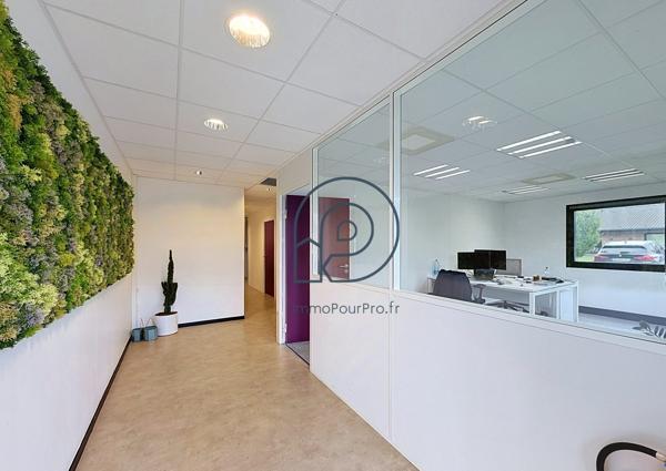Villeneuve-d'Ascq – Haute Borne | Bureaux loués 236 m² + 10 parkings | Investissement 8,1 % brut