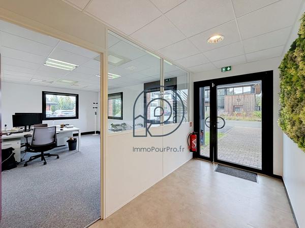 Villeneuve-d'Ascq – Haute Borne | Bureaux loués 236 m² + 10 parkings | Investissement 8,1 % brut