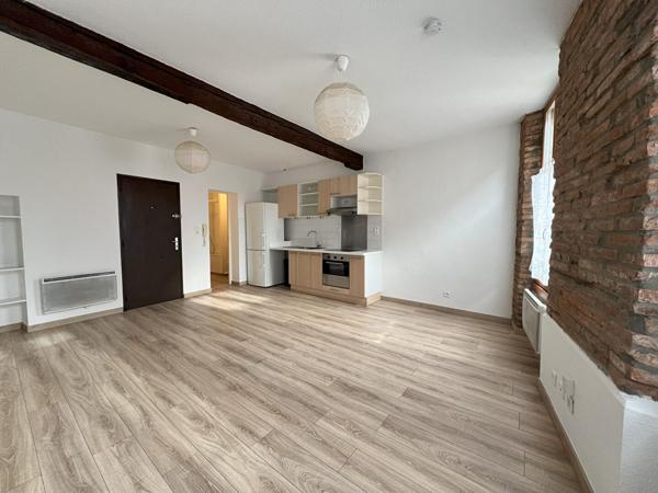 A LOUER - MURET - Studio à louer de 31 m² en hypercentre de Muret - 5670