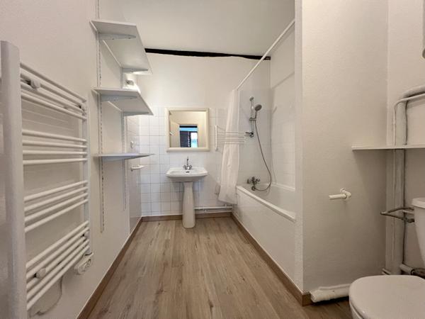 A LOUER - MURET - Studio à louer de 31 m² en hypercentre de Muret - 5670
