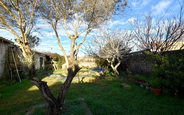 Maison à vendre    6 pièces •  Mudaison