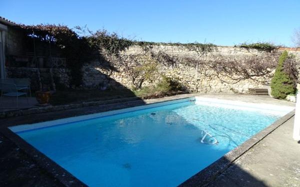 Maison à vendre    6 pièces •  Mudaison