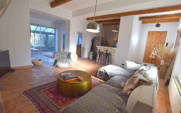 Maison à vendre    6 pièces •  Mudaison