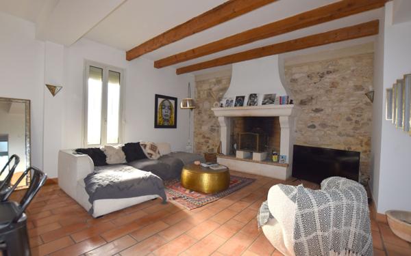 Maison à vendre    6 pièces •  Mudaison