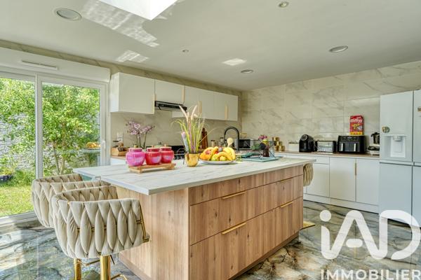 Maison à vendre 7 pièces 172,5 m² Jouy-le-Moutier