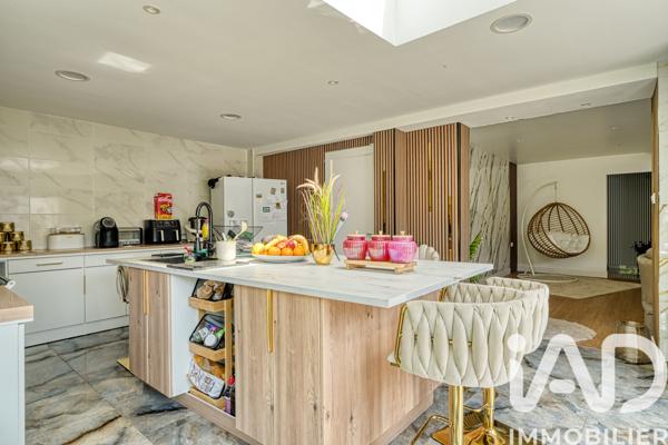 Maison à vendre 7 pièces 172,5 m² Jouy-le-Moutier