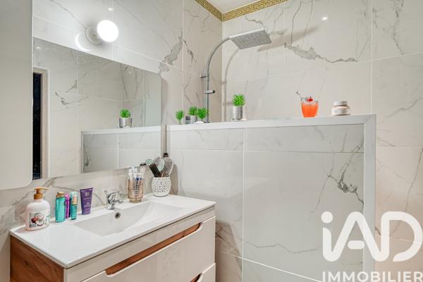 Maison à vendre 7 pièces 172,5 m² Jouy-le-Moutier