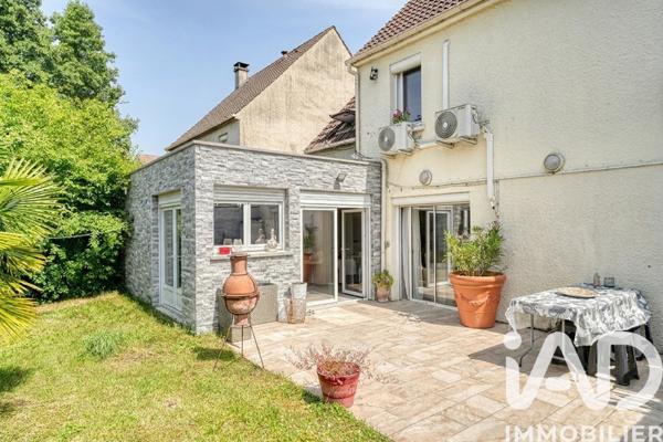 Maison à vendre 7 pièces 172,5 m² Jouy-le-Moutier