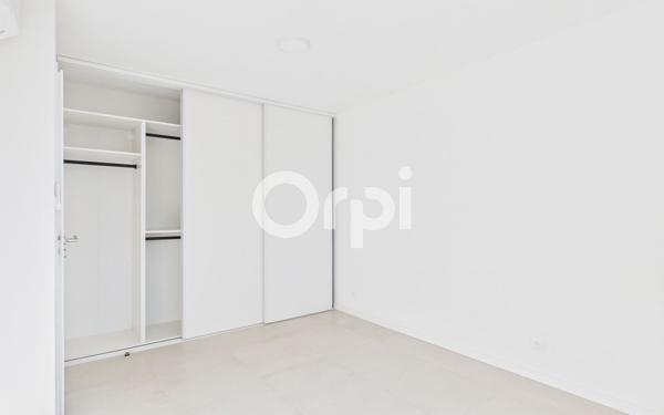 Appartement à vendre    4 pièces • 81,06 m2 La Roquette-sur-Siagne