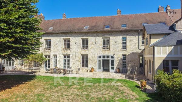 Propriété d’exception  rénovée au cœur de Senlis