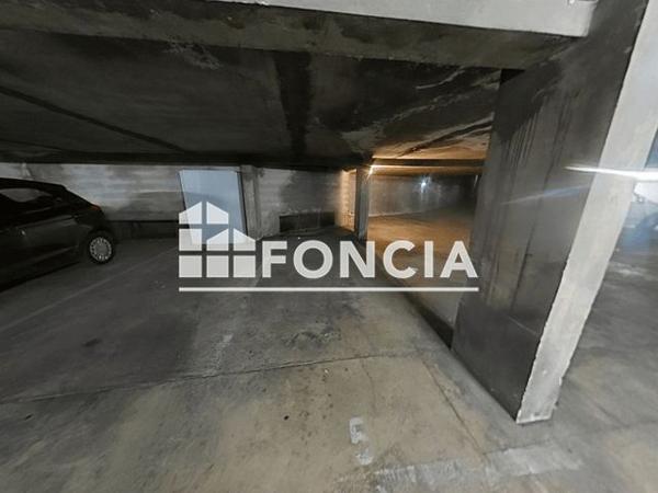 Location Parking - 20 AVE GENERAL NOGUES Toulon 83000