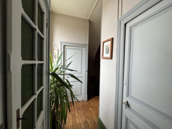 Maison à vendre |  Saint-Amand-Montrond |  11 pièces | 222 m²